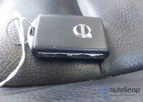 2018 Volvo Xc60 T5 Momentum z USA, uszkodzony, nr VIN LYV102RK8JB083699